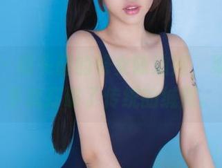 果团网 – 镜头前的修女陈迪娅，果然一挥手就打破了传统的缄默。