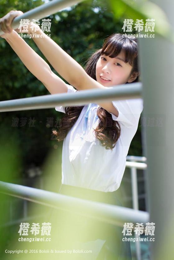 波萝社-猫九酱Sakura 波萝社 - 猫九酱Sakura图册:你见过这么逗的女孩写真吗?
