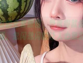清青琴玖的全套原图，静谧得就像水面上的花瓣，忽闪忽闪的让人心思游离。