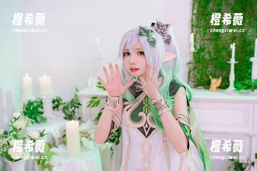 爆机少女喵小吉 精选,你见过猫在做“瑜伽”吗?看爆机少女喵小吉如何用一只呆萌的爪子赢得一切!