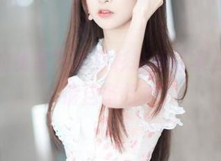 浴缸里的秘密？王羽杉抹胸图集，下载前请自备纸巾