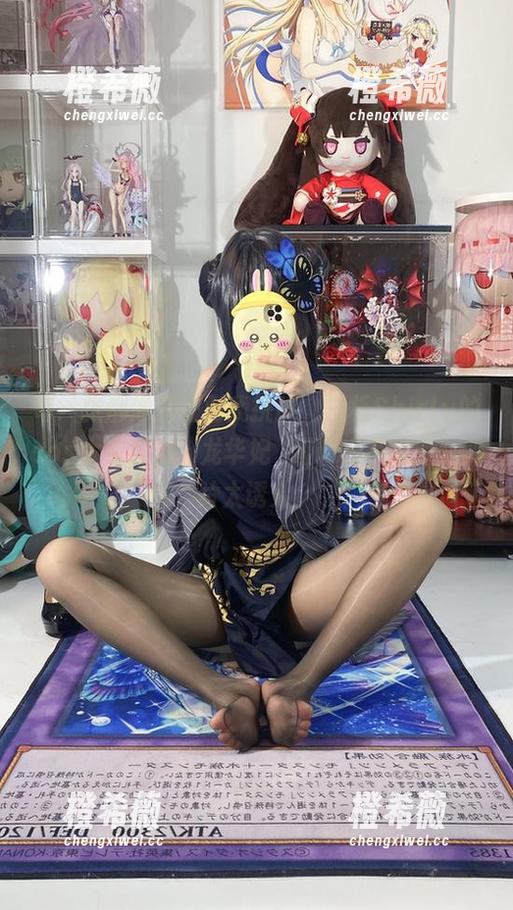 白栎Shirly 每一张都像是在对我挑衅,白栎Shirly的cos太有意思,龙华妃咲碰巧也不简单,图片太诱人。