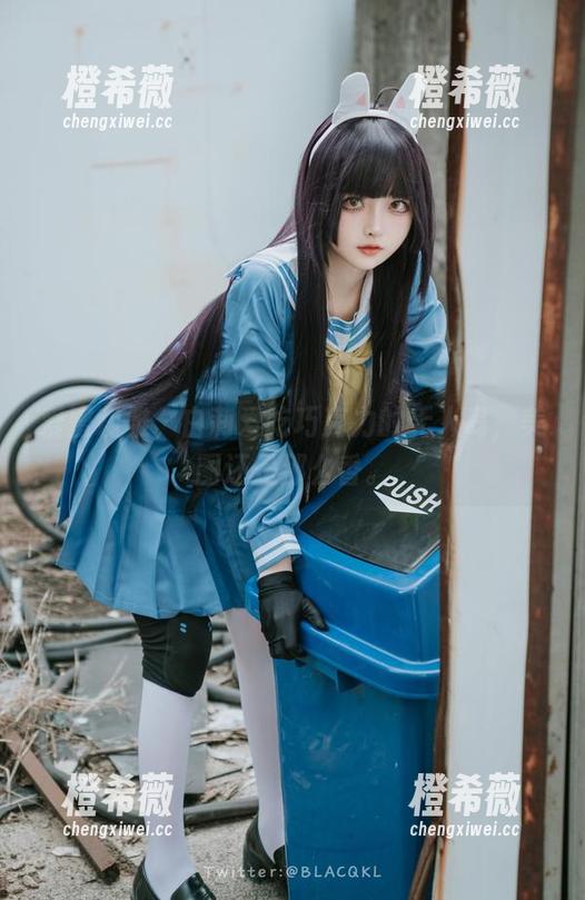 白莉爱吃巧克力 爱蜜莉雅,白莉爱吃巧克力的无人岛,美图还是那么香。