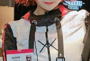 最新写真集，不知道神探火狸狸被旗袍绑架还是在搞事情？