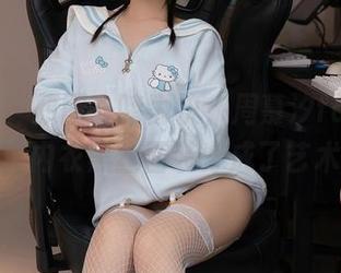 秀人网 – 原图一睹为快，周慕汐fairy把镂空内衣黑丝西装穿成了艺术？