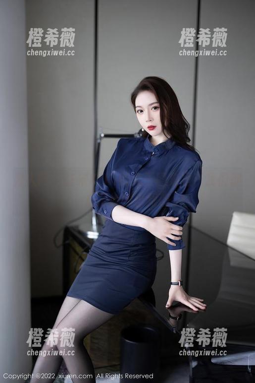 秀人网 - 在宋KiKi的女王图集里，我们都成了她的小跟班