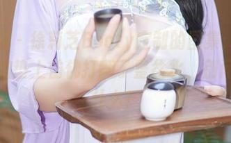 秀人网 – 徐莉芝Booty定制的图集：让你在瑜伽垫上仿佛打翻了整盆水，别问我为什么！