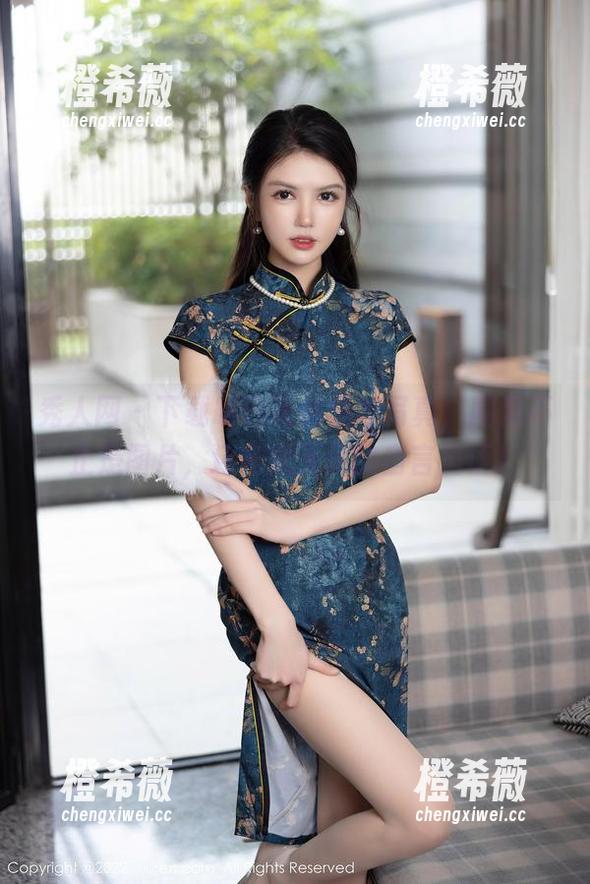 秀人网 - 下载明日花桃桃的写真，剧情不止是图片，还有我无尽的自言自语！