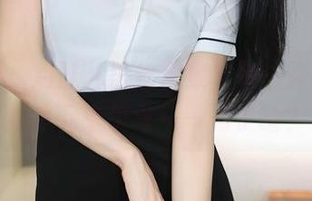 秀人网 – 月酱儿黑丝合集，每一张都能让我停下来思考——为了啥？