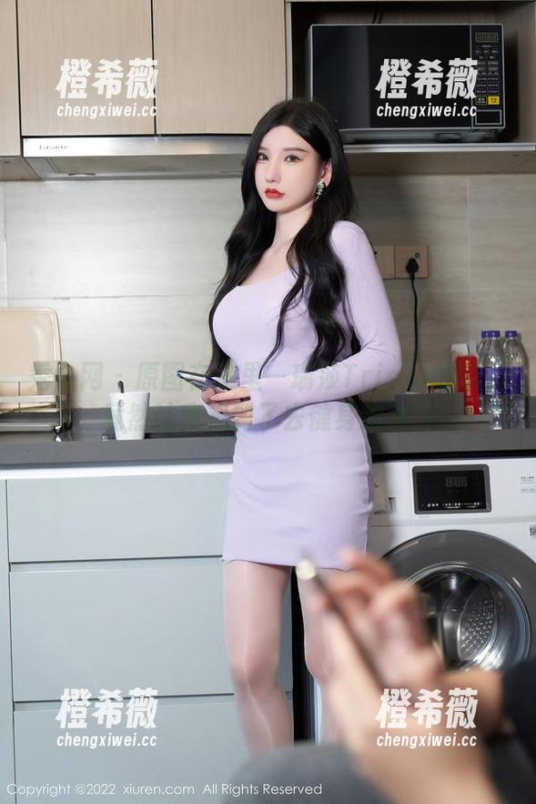 秀人网 - 原图在这里—瑞莎Trista的套装，竟然让我想到了去健身的决心？