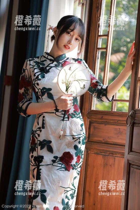 秀人网 - 图库新宠：舌尖上的菊花ace和她的美丽足迹
