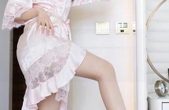 秀人网 – 眼镜里的苏可er：美图一览无余，这视线真让人分神