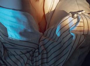 纸悦Etsu_ko化身奇奇女仆，敲定新版‘死宅福音’的照片封面，绝了！