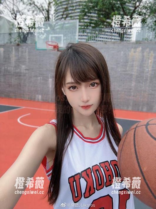 腐团儿Ikaros 当腐团儿Ikaros遇上艾米莉娅:来一场震撼心灵的作品集分享!