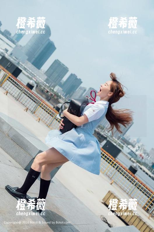 菠萝社-柳侑绮Sevenbaby 菠萝社 - 原图警报!柳侑绮Sevenbaby这组大理旅拍,一不小心就让我把行李整理好…