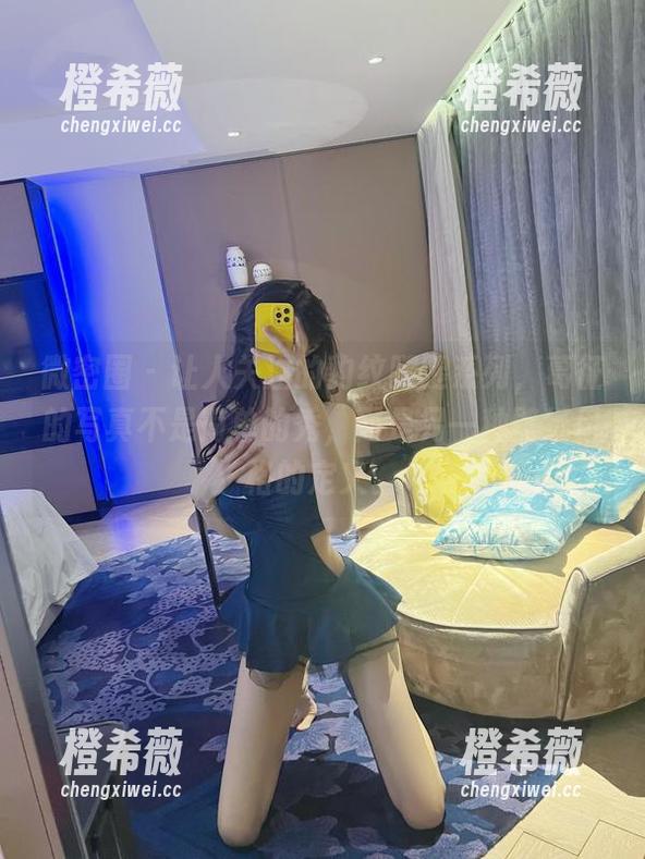 微密圈 - 让人关注的豹纹腿腿系列，葛征的写真不是简单的秀，而是另一种壁纸风格的定义。