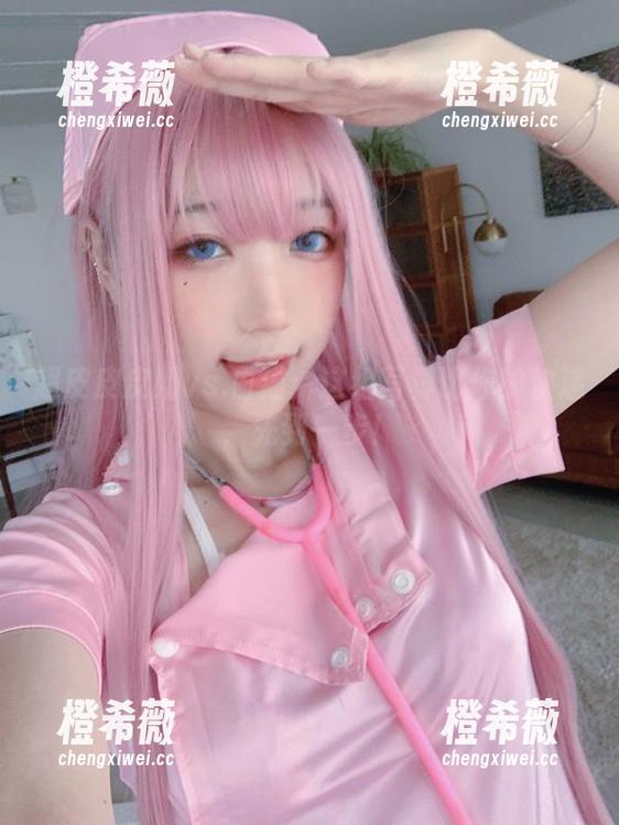 超皮皮皮奶 超皮皮皮奶vs.白猫:这组写真比你的快递,先到一步!