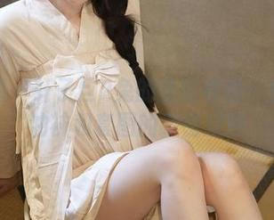 微密圈 – 轩子巨2兔的圣诞奇遇：白色马油袜和套图的亲密接触