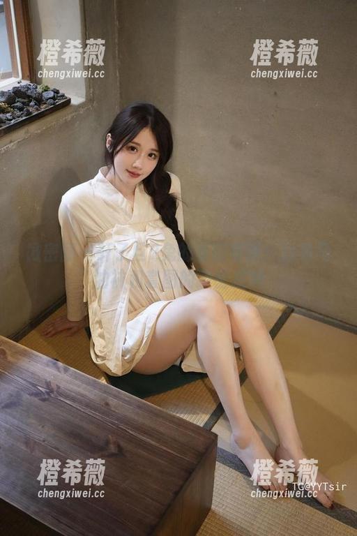 微密圈 - 轩子巨2兔的圣诞奇遇：白色马油袜和套图的亲密接触