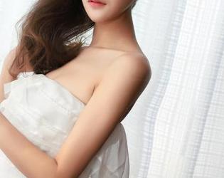青豆客 – 来吧，最新原图，赵伊彤的护士形象也太撩人了！