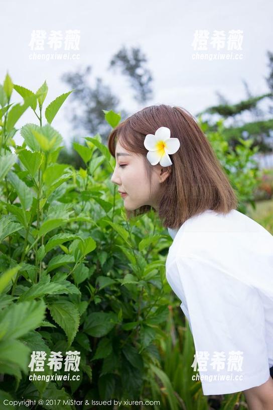 魅妍社-夏依依 魅妍社 - 夏依依的白丝,高清画面简直让我停不下来,资源居然这么好!